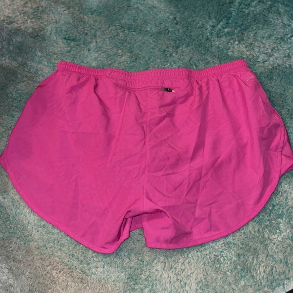 Nike athletic shorts - Picture 2 of 4